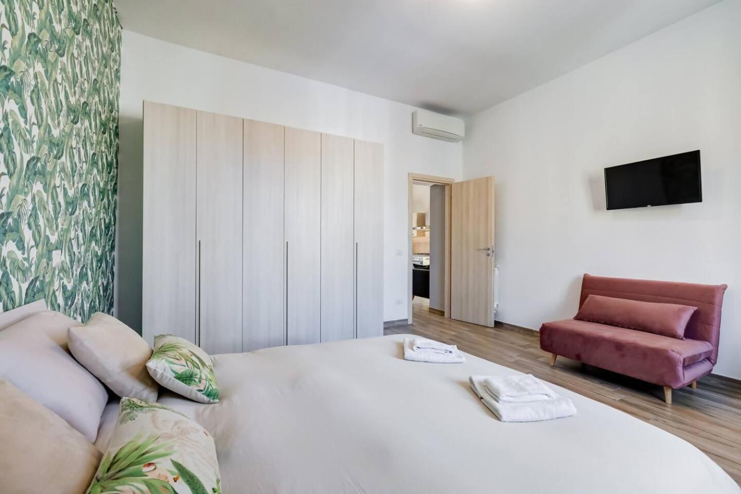 Bright And Spacious 2Bdr Apartment โรม ภายนอก รูปภาพ